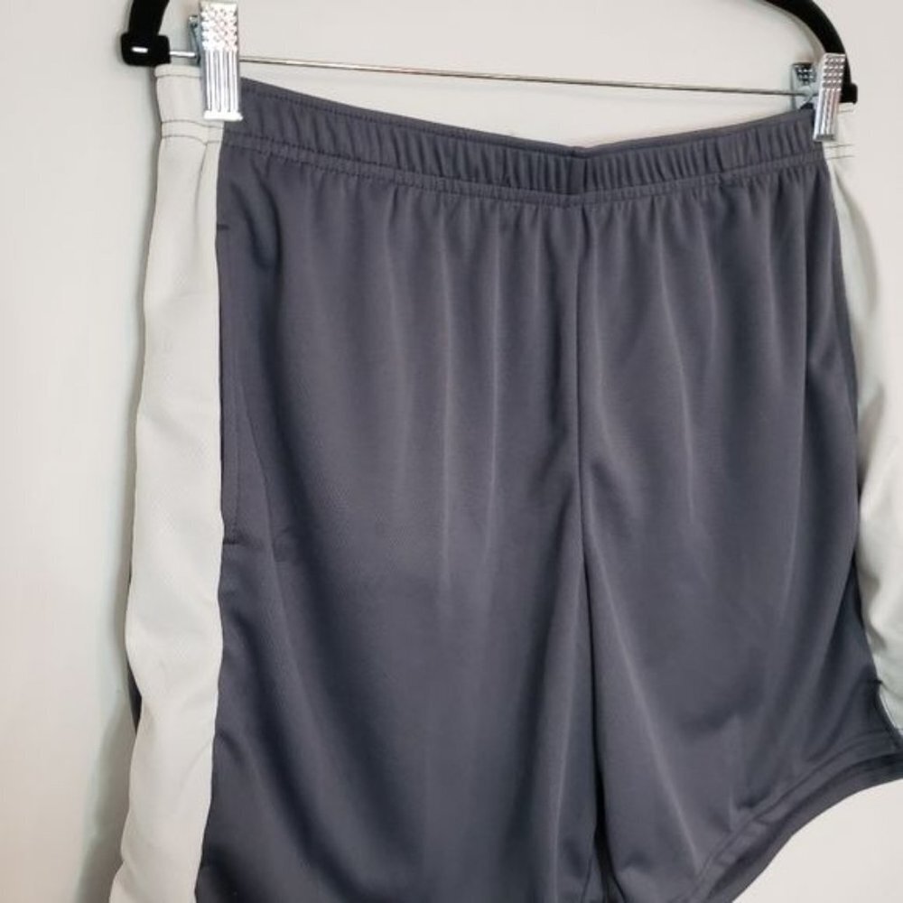 Soffe Gray and white shorts Size XL‎ - Picture 2 of 4